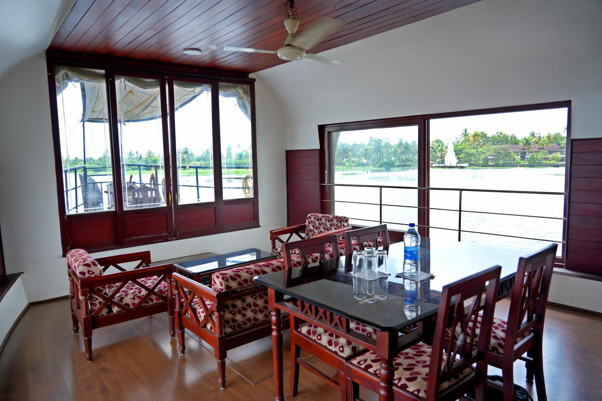 Aqua Castle Houseboat - By Aqua Jumbo Houseboats Alappuzha Exterior foto